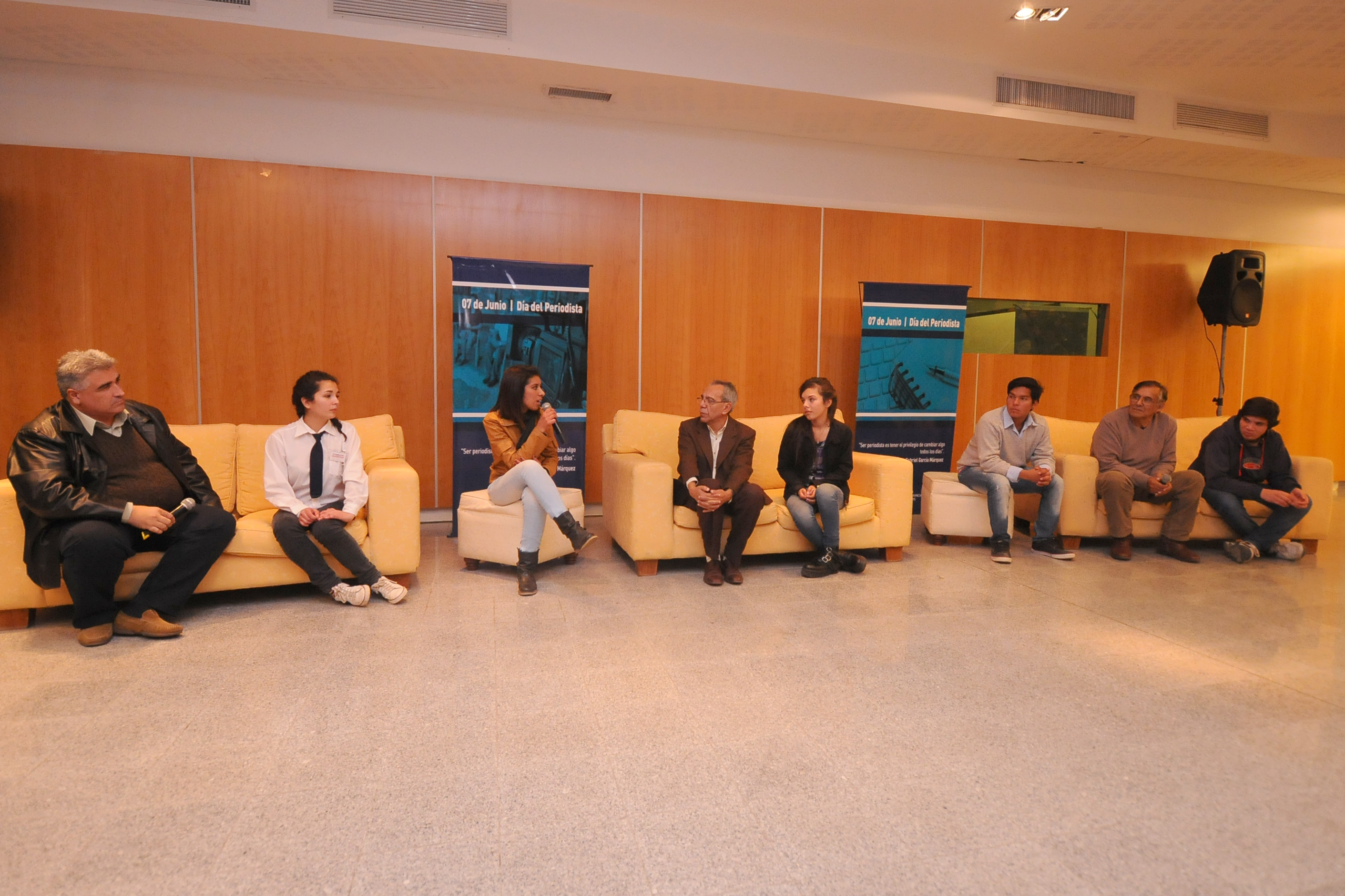 Los alumnos participaron del encuentro de radios escolares por el Día del Periodista