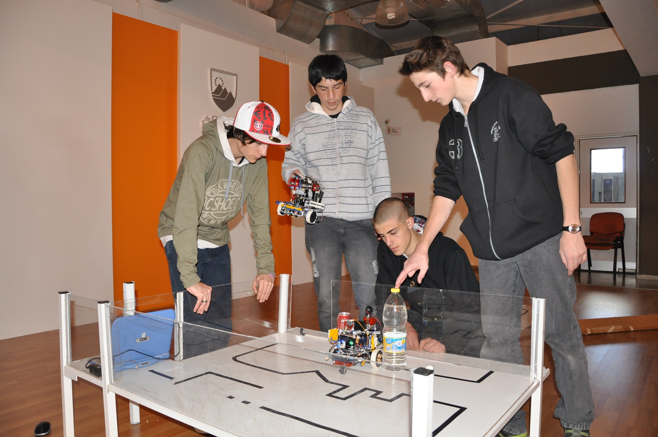 RoboCup 2014: Quince equipos, tres lugares, una ilusión