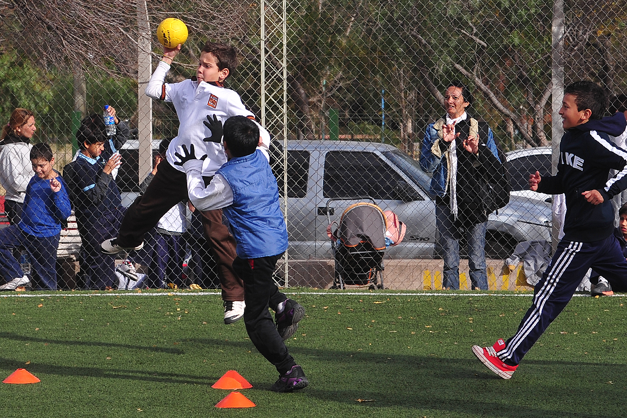 El hándbol recreativo tuvo su día en ASEBA