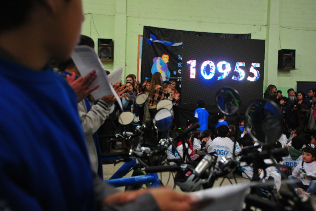 Los alumnos de 1º año recibieron sus bicicletas 