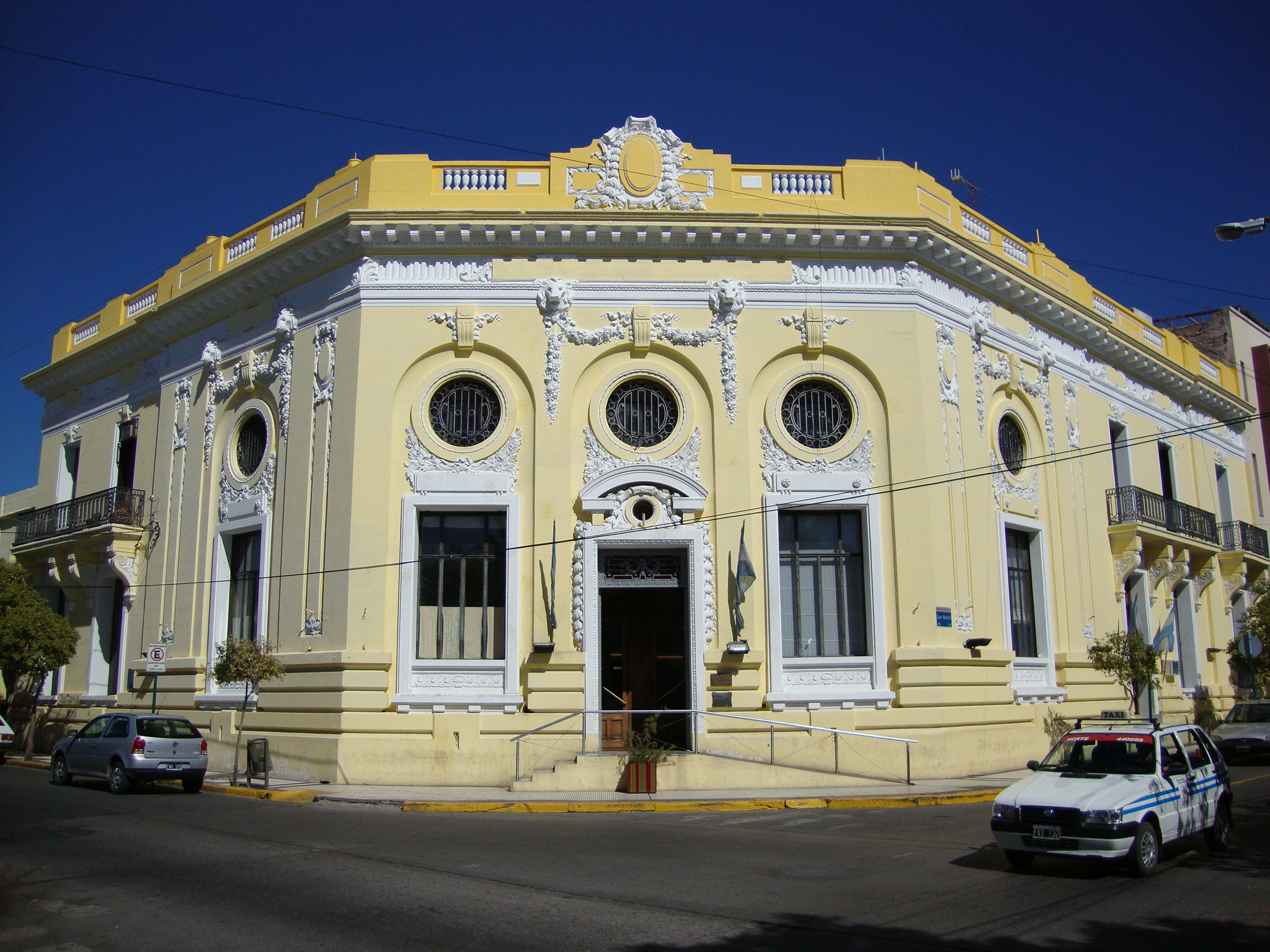 Piden aclaraciones al intendente Ponce