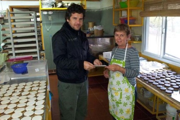 Prestadores de servicios turísticos de El Trapiche, recibiendo la invitación