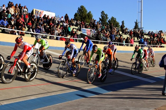 El certamen es organizado por la Federación Sanluiseña de ciclismo y es fiscalizado por la Federación Argentina de Ciclismo de Pista y Ruta.