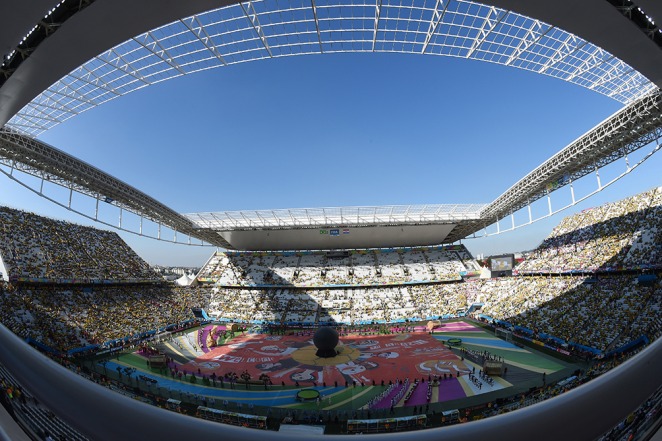 Con todo el color, comenzó la fiesta del fútbol