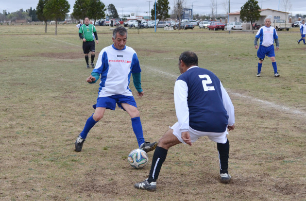 El fútbol seniors no detiene su marcha