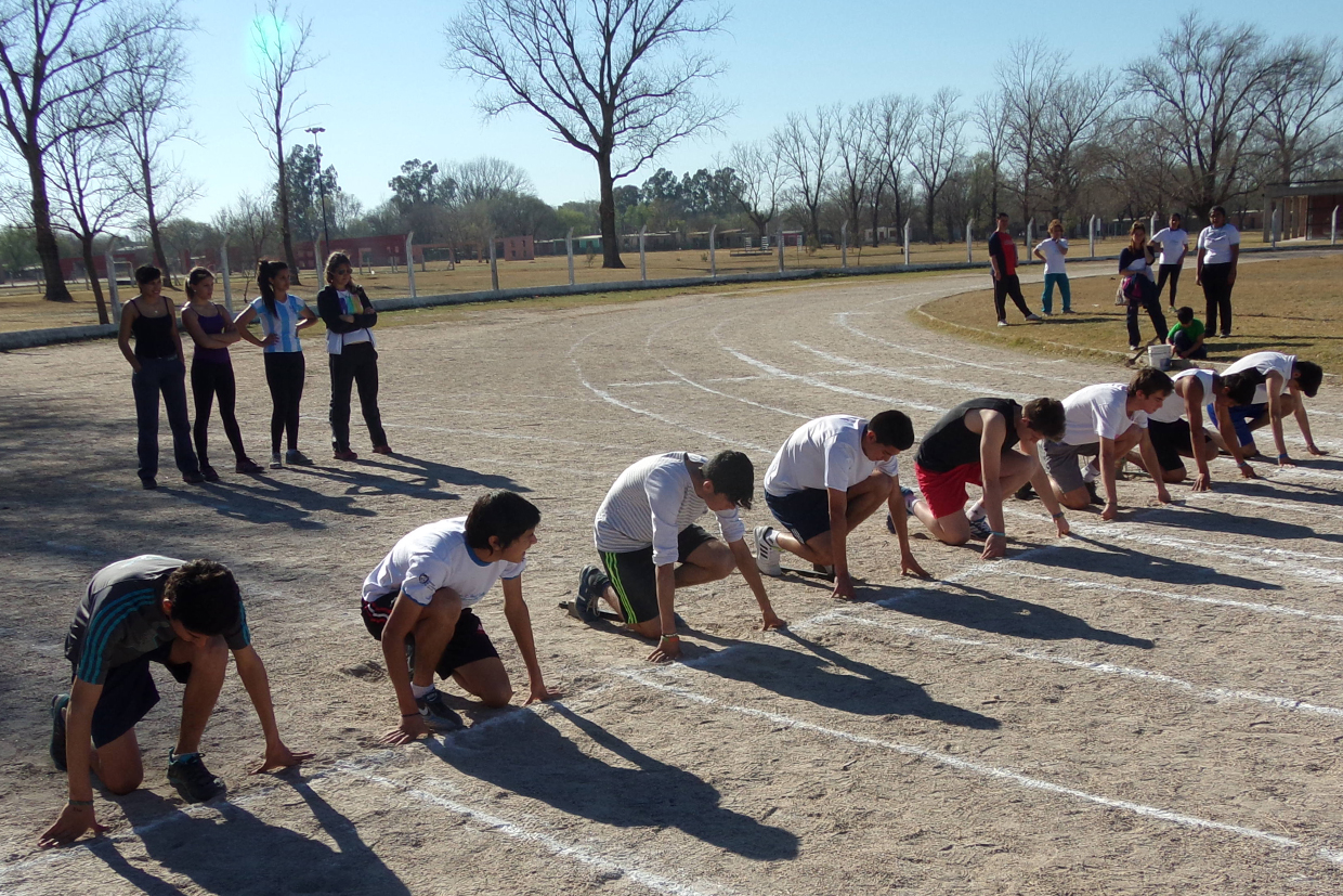 Atletismo regional en Parque Costanera