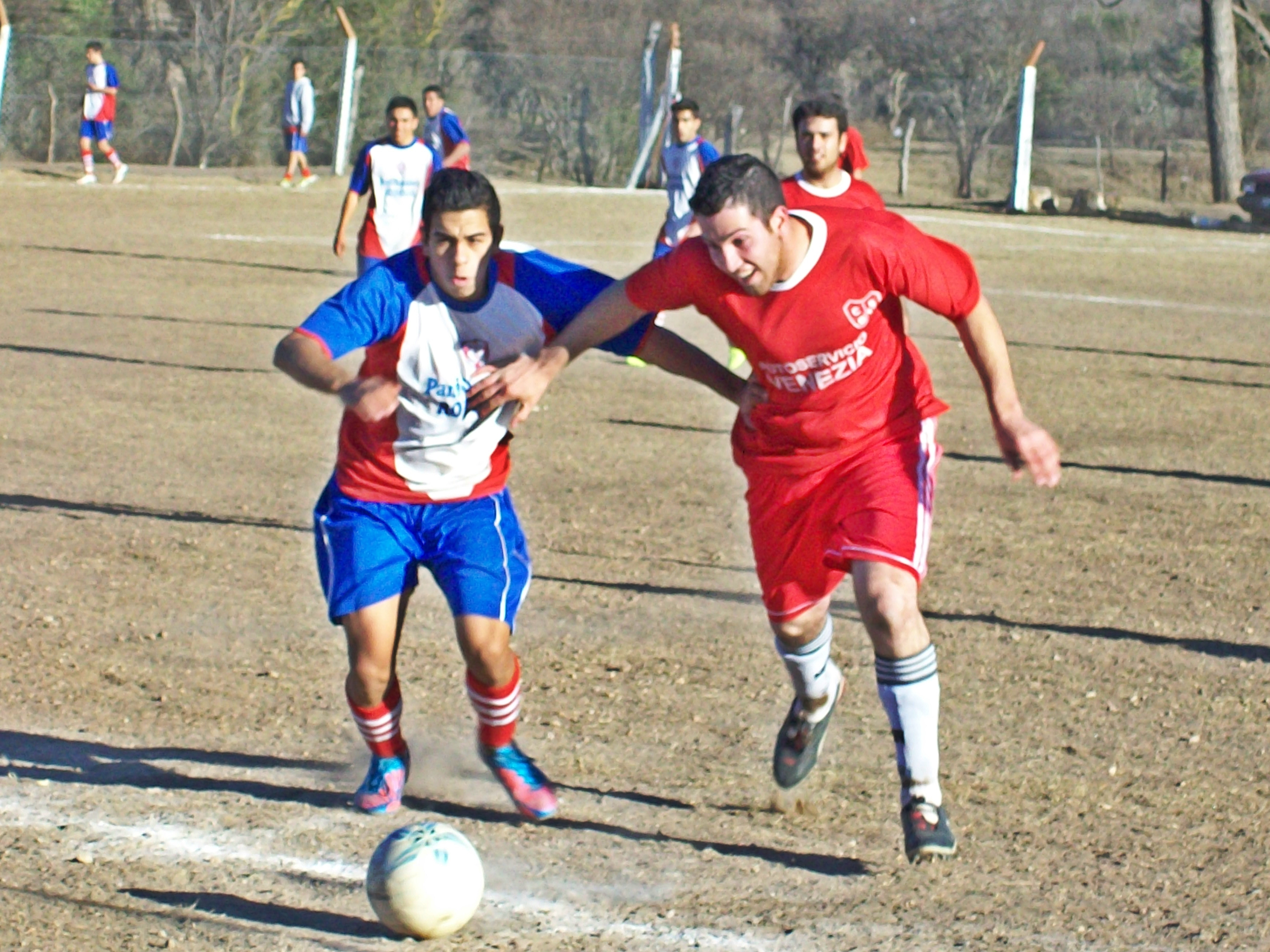 El fútbol puntano juega la novena fecha