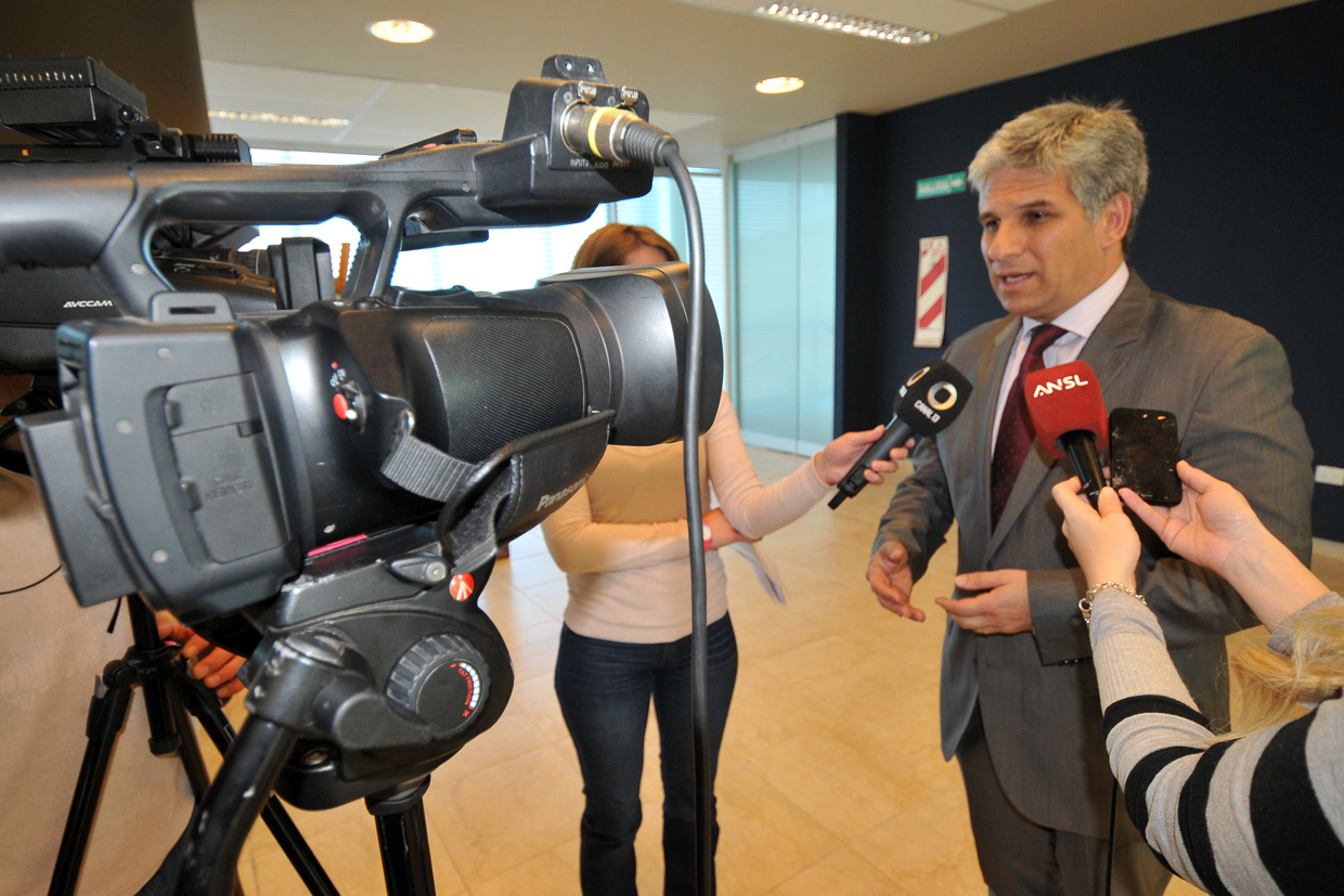 El gobernador saludó a los trabajadores de la televisión puntana