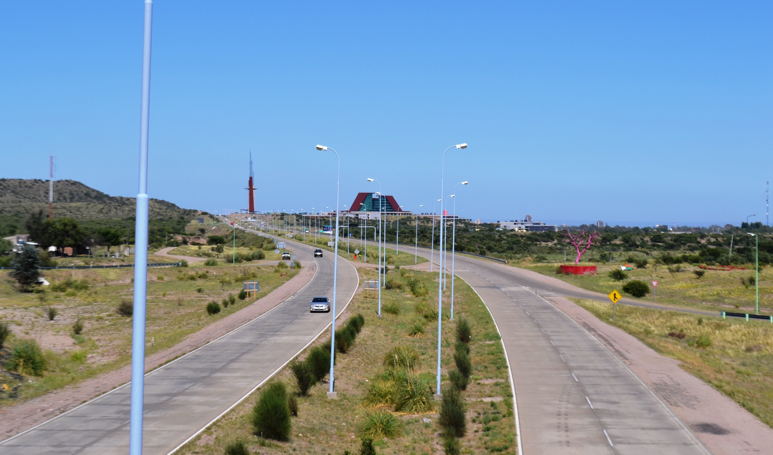 Las autopistas y rutas de la provincia están transitables con visibilidad normal