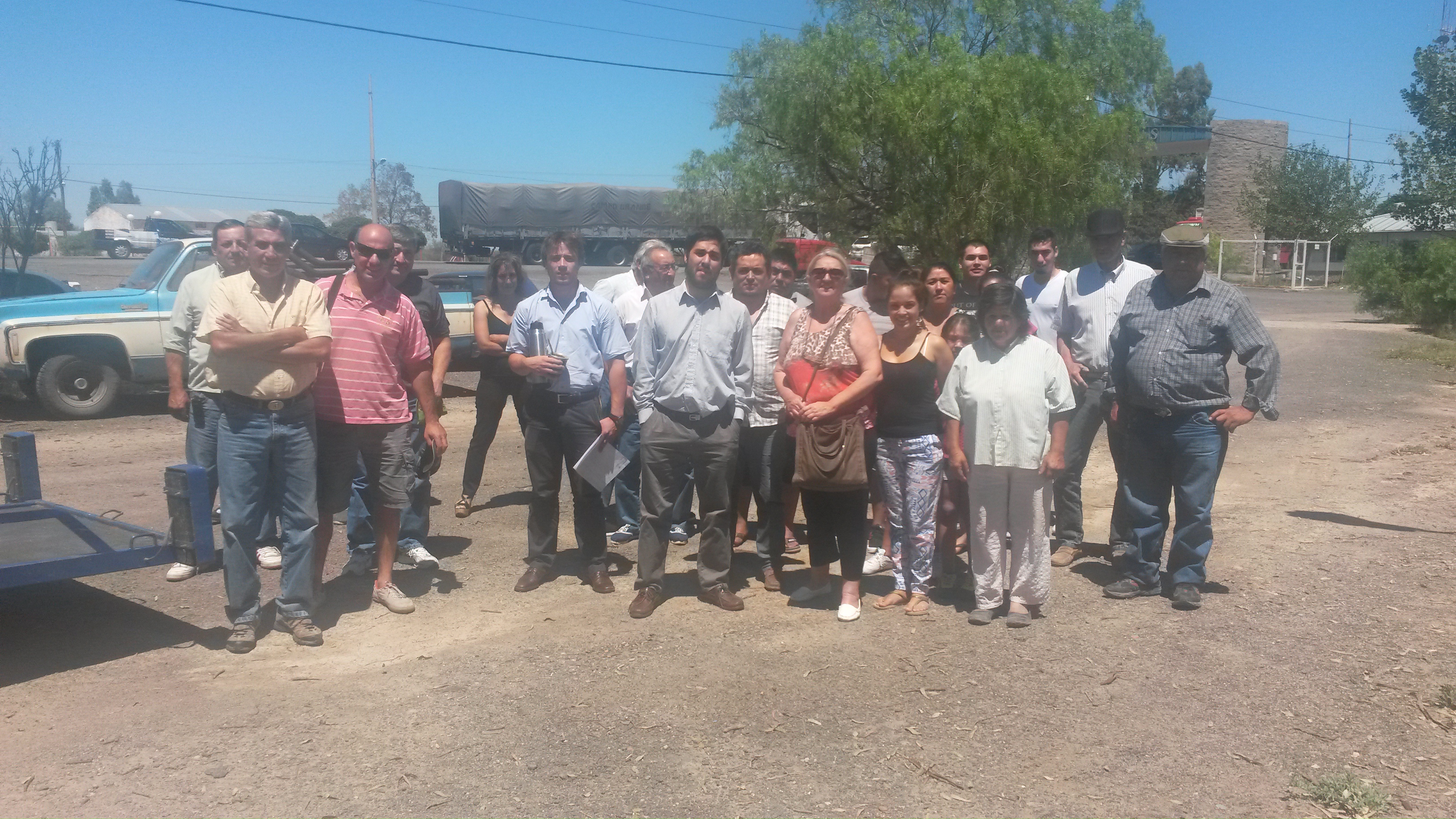 Reunión con productores de Desaguadero y Jarilla