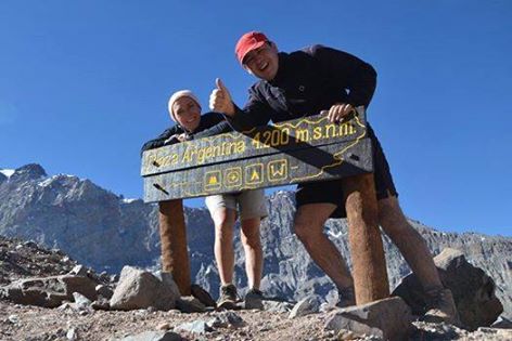 Alberto Escudero y Alejandra Barzola hicieron cumbre en el Aconcagua