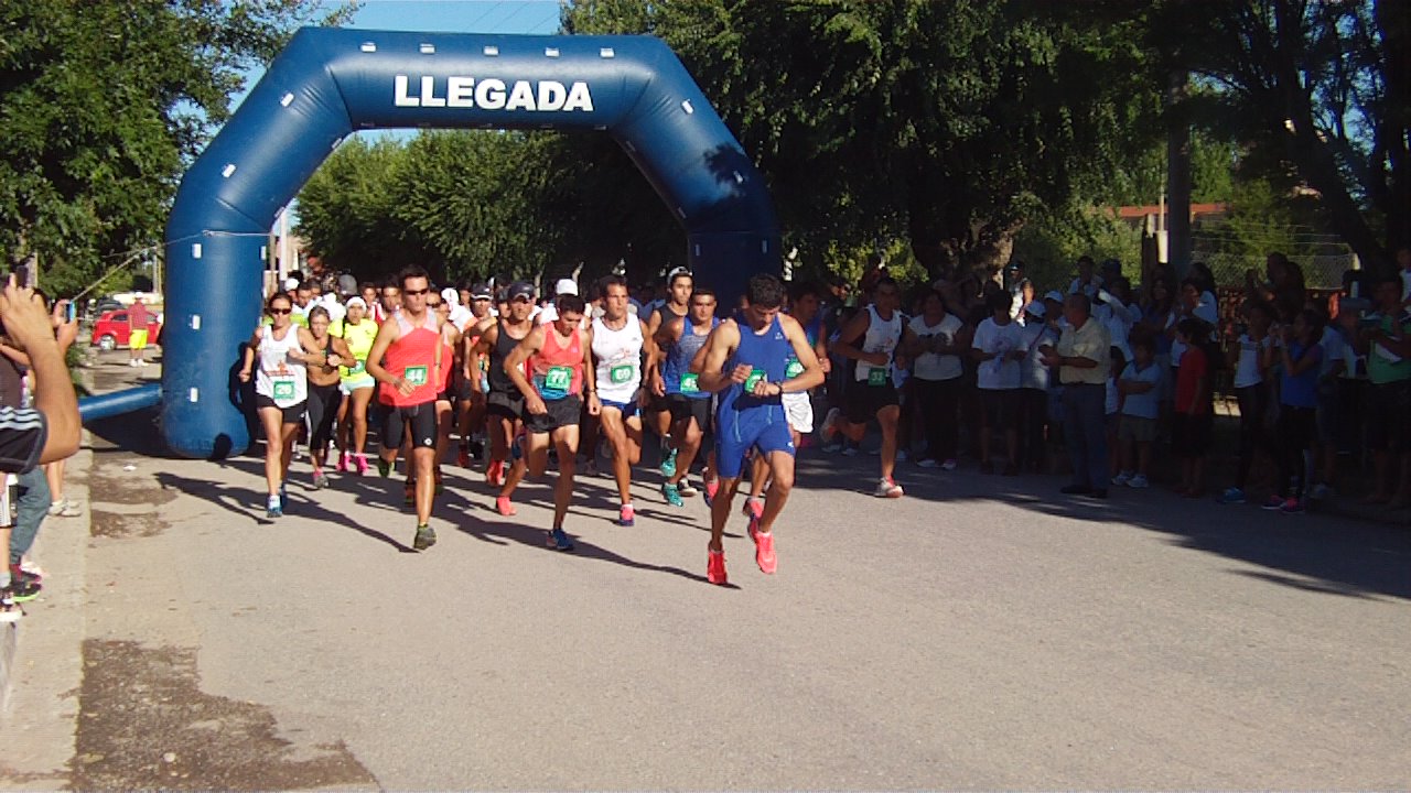 La Toma vivió un domingo a pura maratón