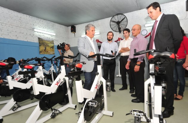 El gobernador de la Provincia, Claudio Poggi pondrá en marcha hoy nuevos proyectos.