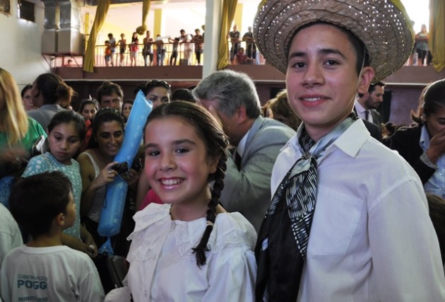  Los chicos se preparan para los Intercolegiales Culturales