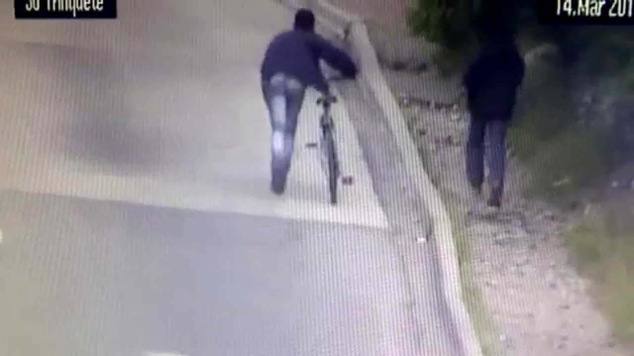 Detienen a dos personas que habían robado una bicicleta