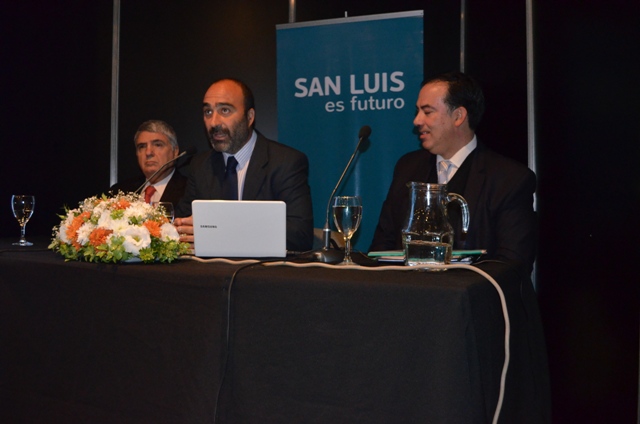 Trombotto presentó los avances en la elaboración del Plan Maestro de Logística