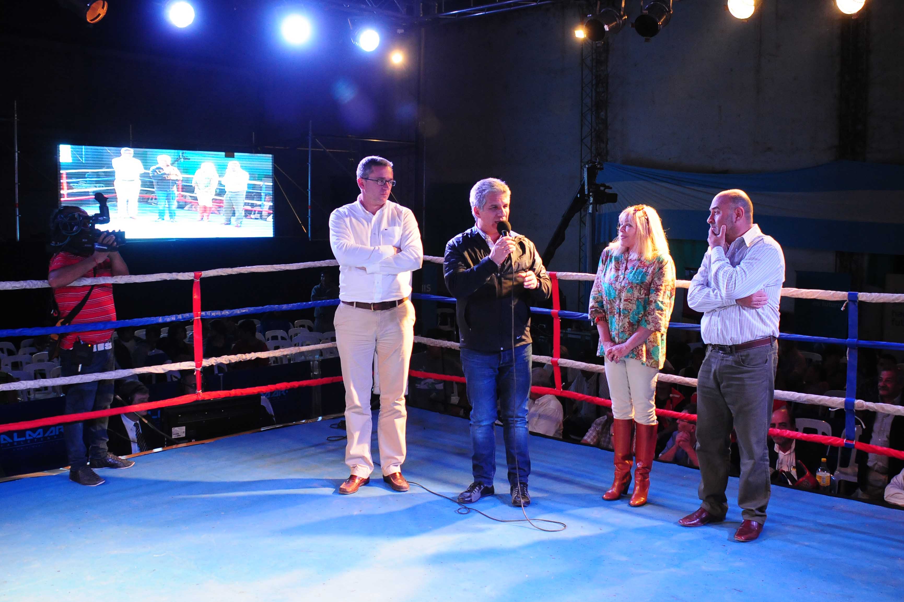 Poggi en la apertura del Torneo Provincial de Boxeo