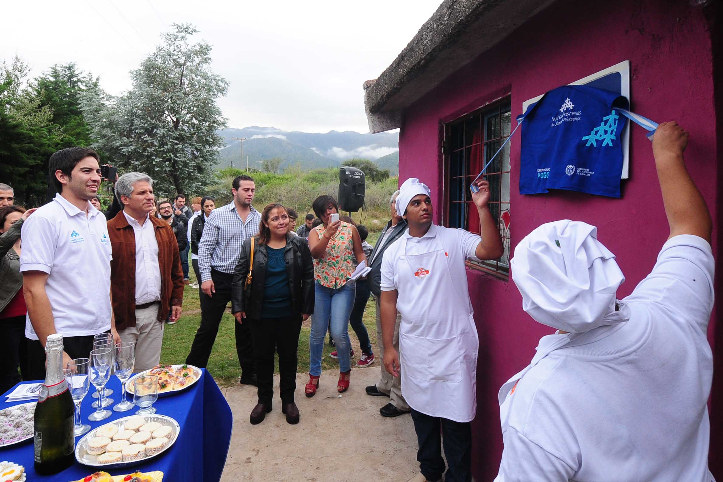 Panadería “Deleites” ya funciona en el paraje Los Molles