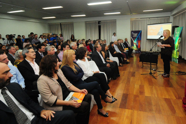 Presentaron en el Centro Cultural Puente Blanco la Agenda Semestral “Temporada Otoño-Invierno 2015”