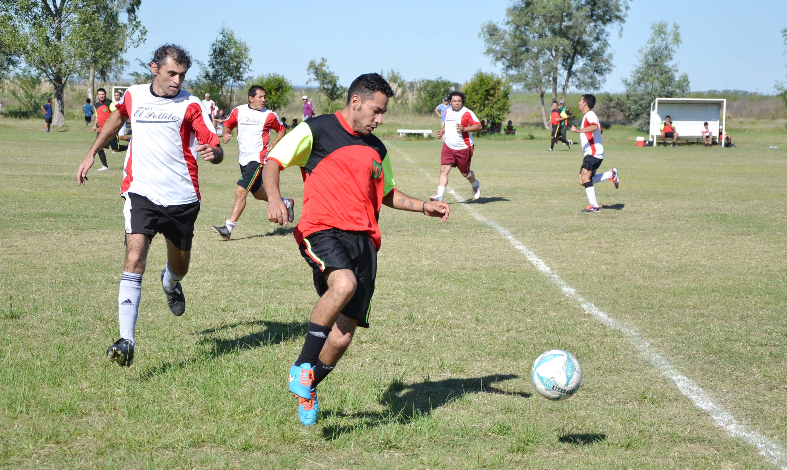 El fútbol de veteranos no se detiene