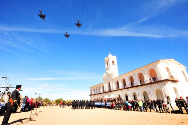 Hasta este jueves se podrán anotar las agrupaciones que quieran desfilar el 25 de mayo