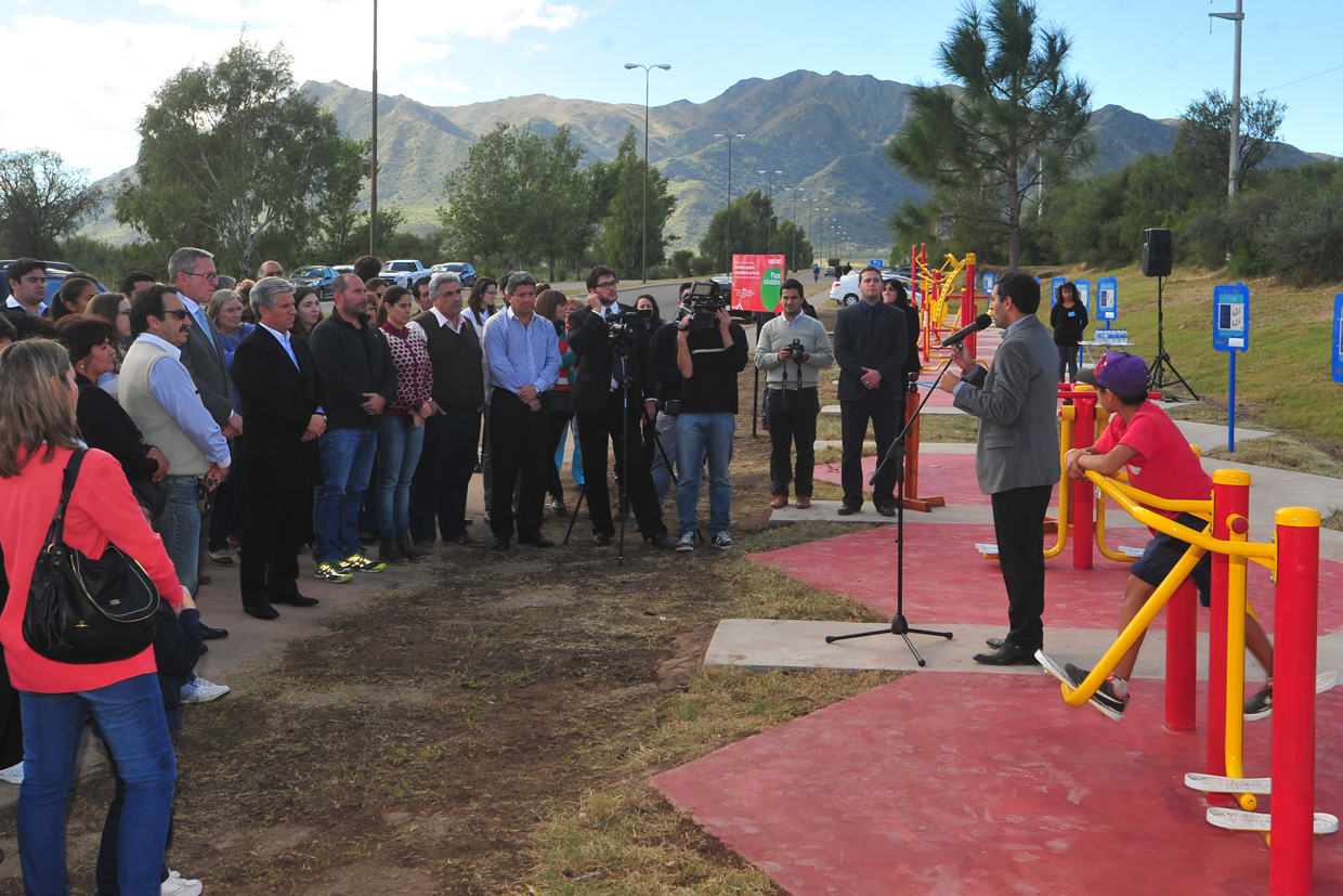 Poggi inauguró la cuarta plaza saludable en la ciudad de San Luis