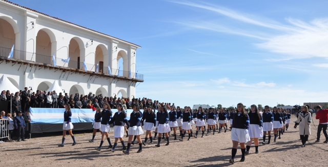 Operativo de transporte: trasladarán a más de 3000 alumnos hacia La Punta