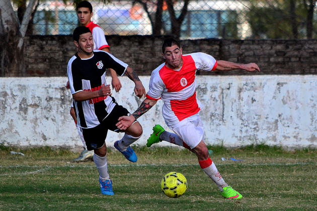 Victoria derrotó a Huracán por 2 a 0 en "La Ripiera"