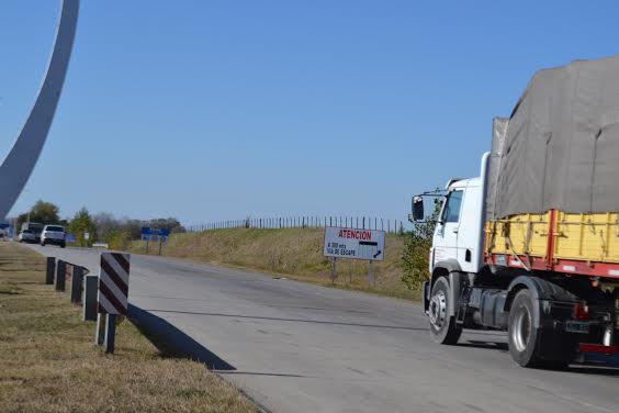 Las rutas y autopistas están transitables con visibilidad normal