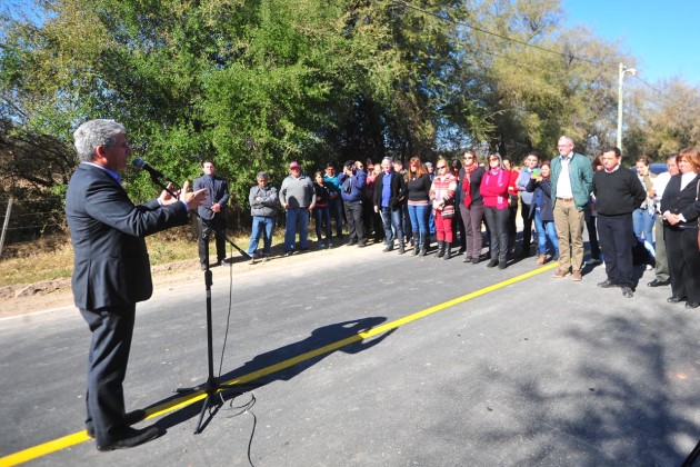 El gobernador se pronunció en cada uno de los pueblos que visitó.