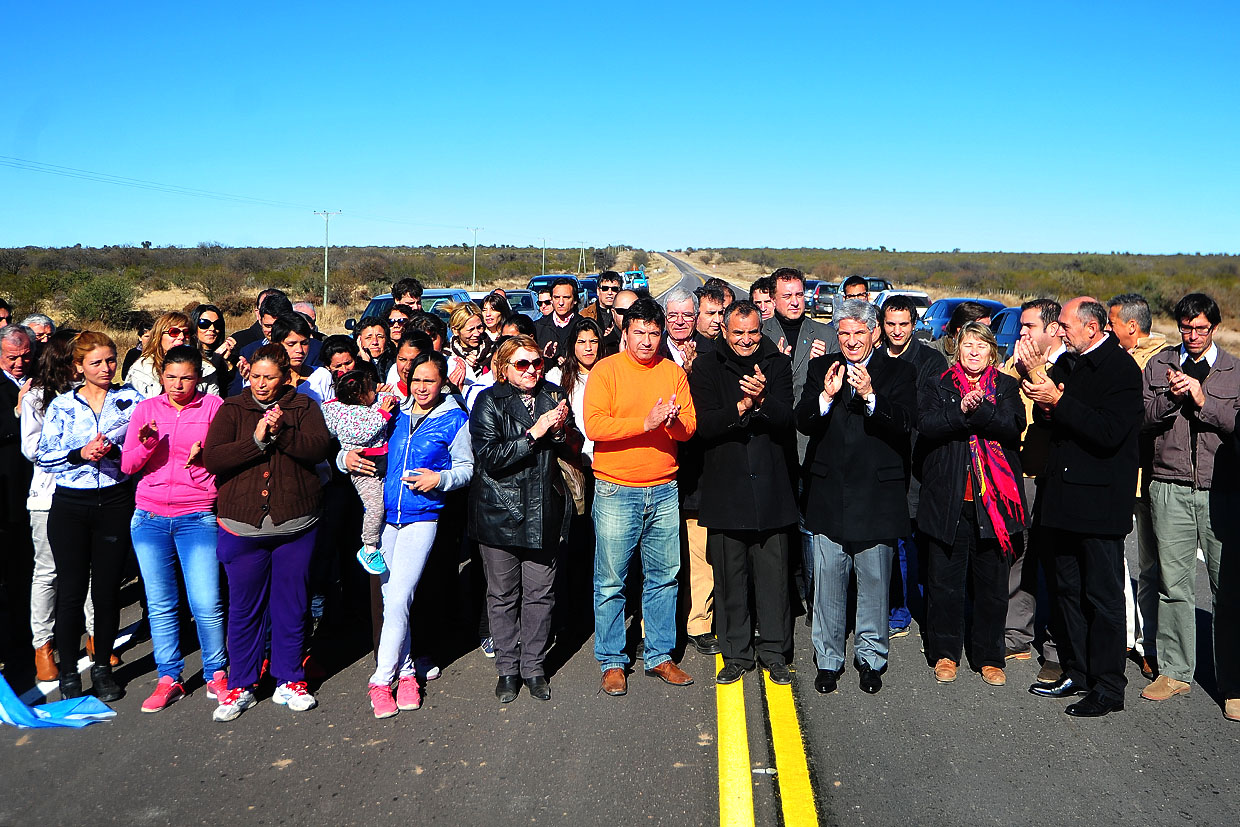 Poggi inauguró la pavimentación de la Ruta Provincial Nº 3