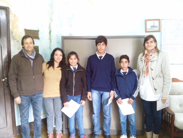 Los alumnos de la Escuela Hogar Nº 9 “Paula Albarracín de Sarmiento” de Batavia ampliaron el alcance del Plan Provincial Termosolar. 