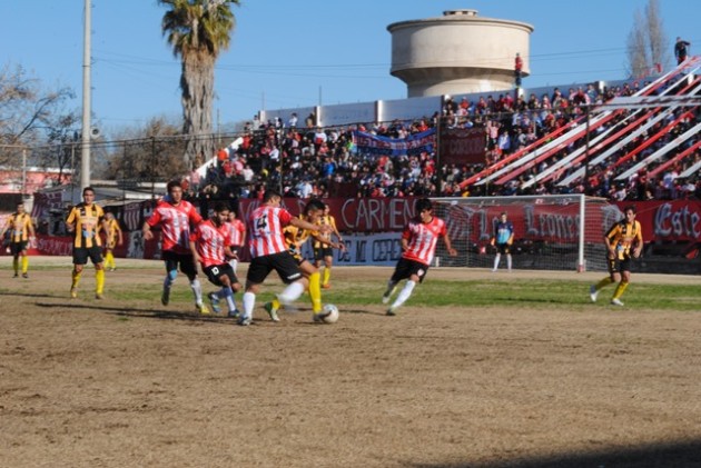 Jorge Newbery venció a San Martín de Mendoza.