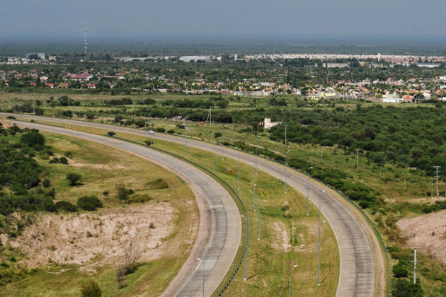 Las rutas y autopistas de la provincia están transitables y con visibilidad normal