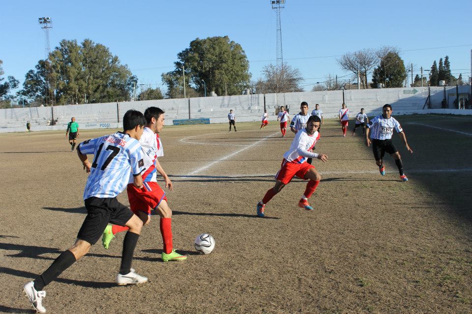 Colegiales quiere mantenerse en la cima