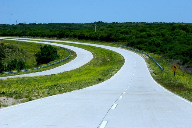 Las rutas y autopistas de la provincia están transitables y con visibilidad normal