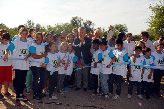 Los alumnos y embajadores ambientales de la Escuela N° 278 “Franklin Lucero” acompañaron al gobernador Claudio Poggi en la inauguración