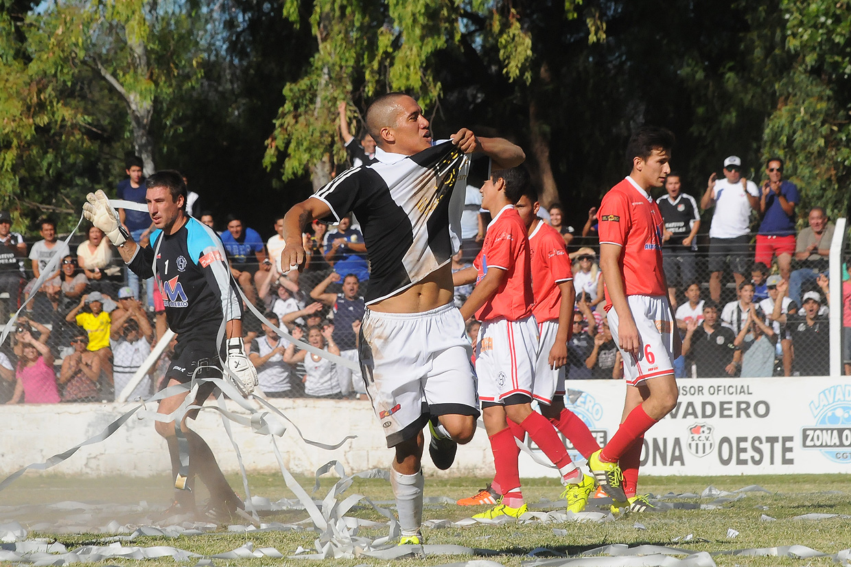 Victoria goleó a San Martín y quiere la clasificación