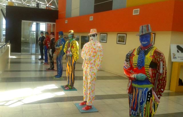 Esculturas de Carlos Gardel se exponen en la EDIRO