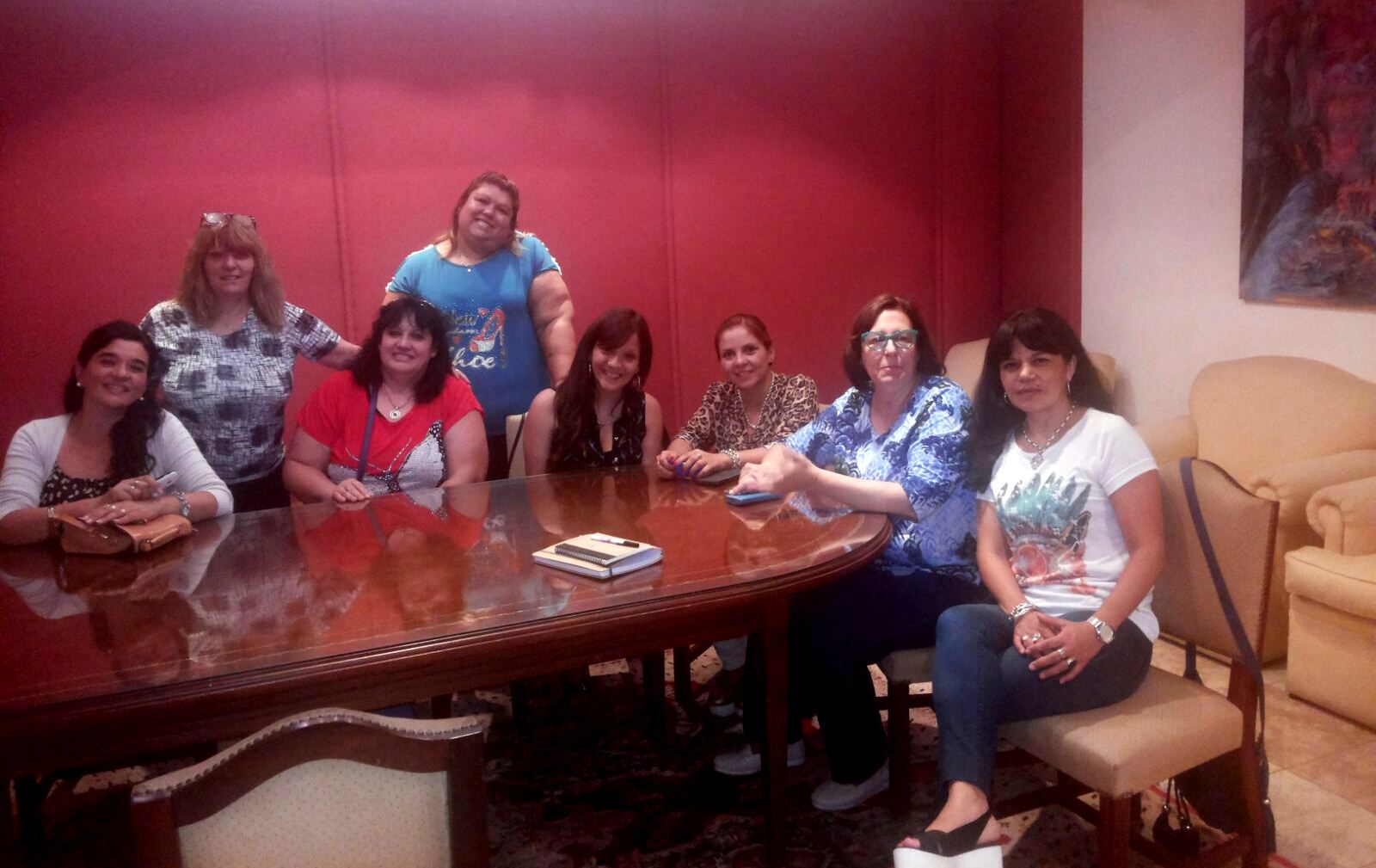 Adriana Bazzano se reunió con “Las Muchachas Peronistas”