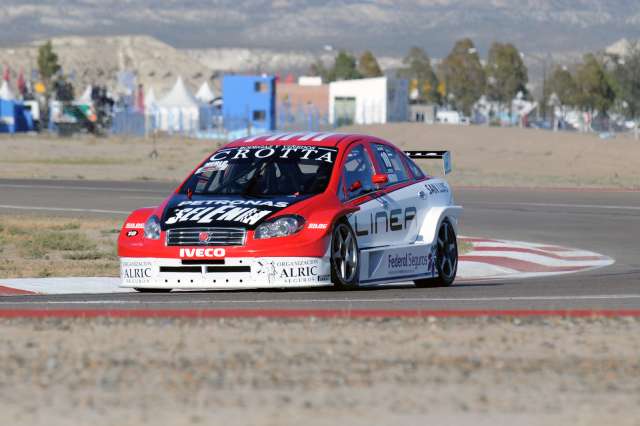 Javier Merlo, protagonista en el inicio del Super TC2000 en Trelew