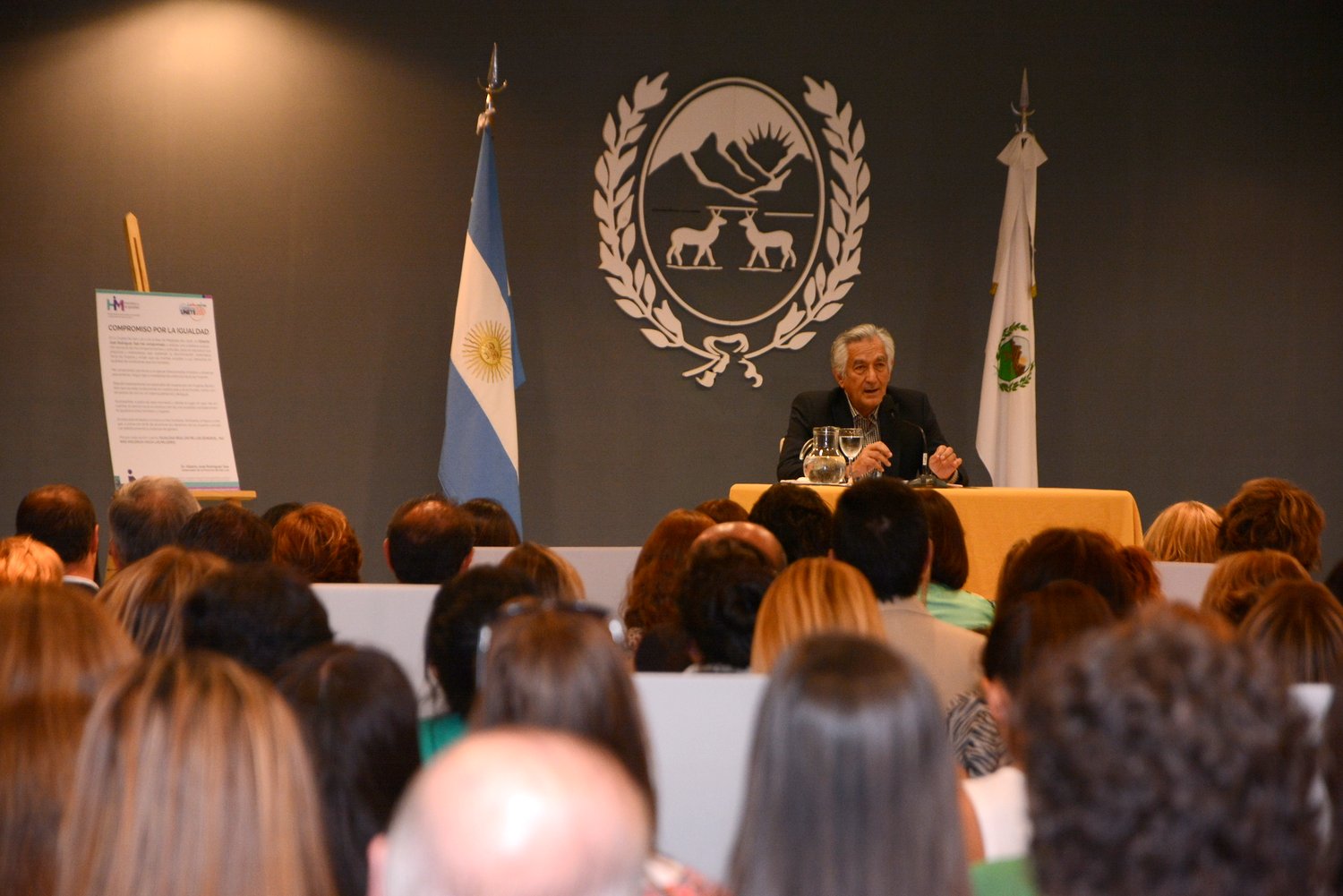 Alberto Rodríguez Saá disertó sobre “Mujeres de San Luis”