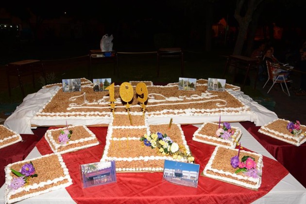Justo Daract celebró sus 109 años con una torta de 289 kilos.