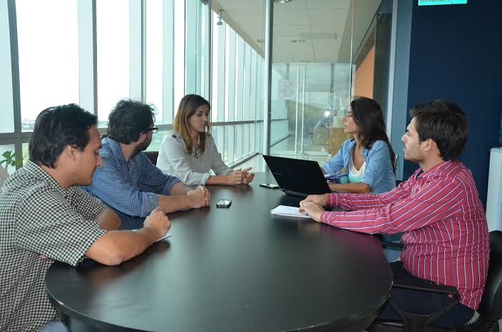 El Ministerio de Ciencia y Tecnología y su par de Seguridad trabajan en la licencia de conducir