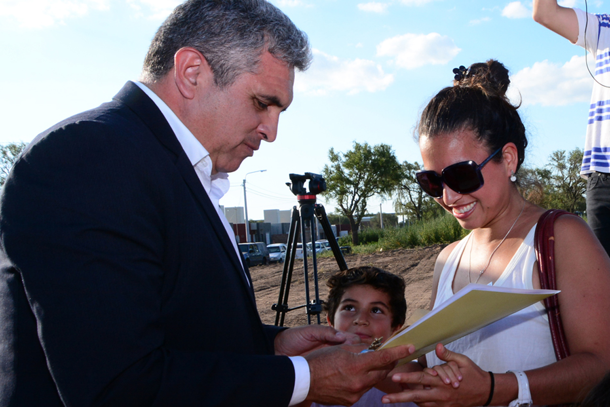 90 familias de la ciudad de San Luis recibieron su vivienda