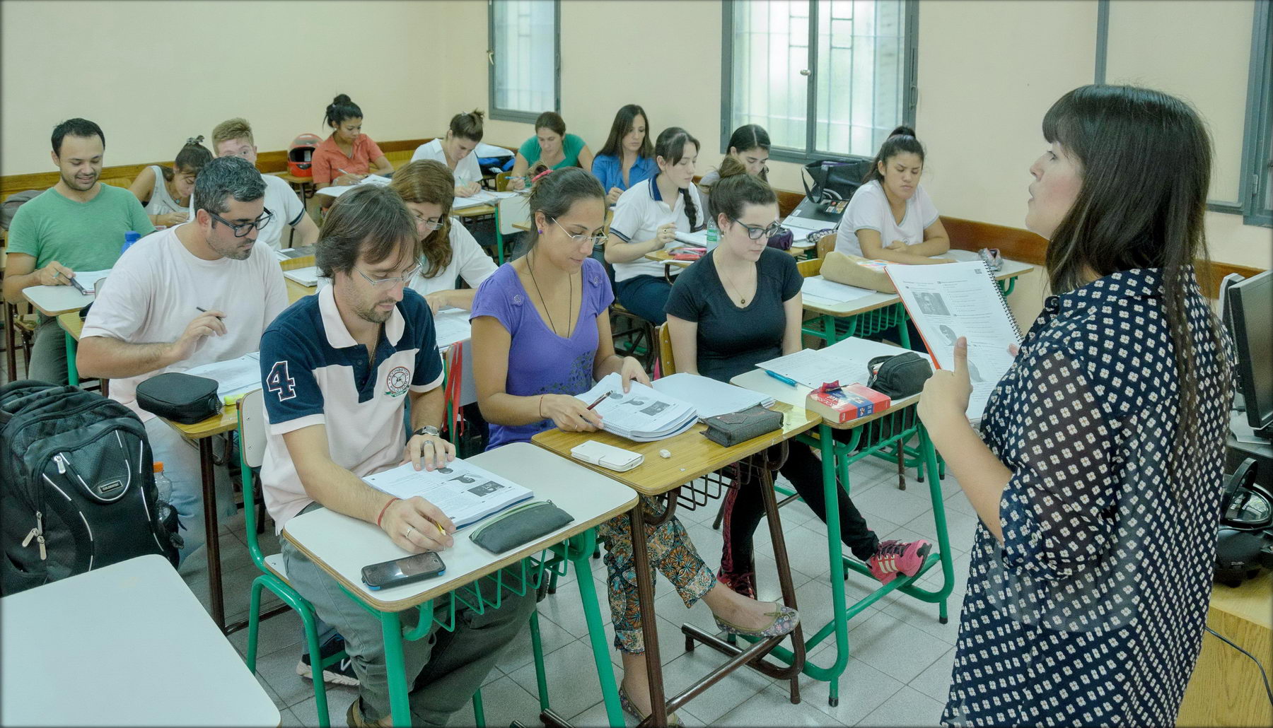 Comenzaron los seminarios de historia y literatura del Instituto de Idiomas