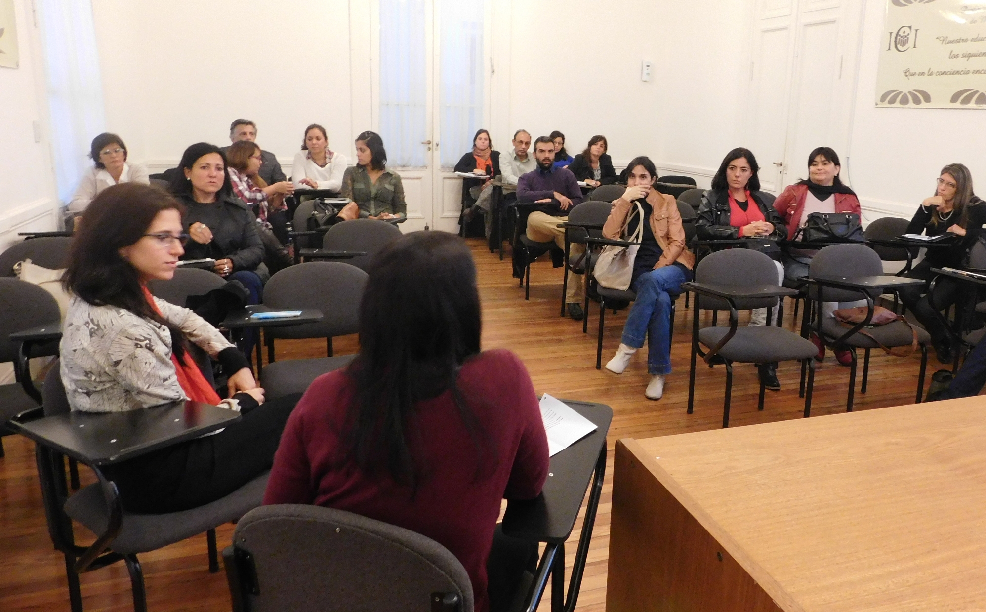 Profesionales de la Secretaría de la Mujer reciben capacitación del Poder Judicial