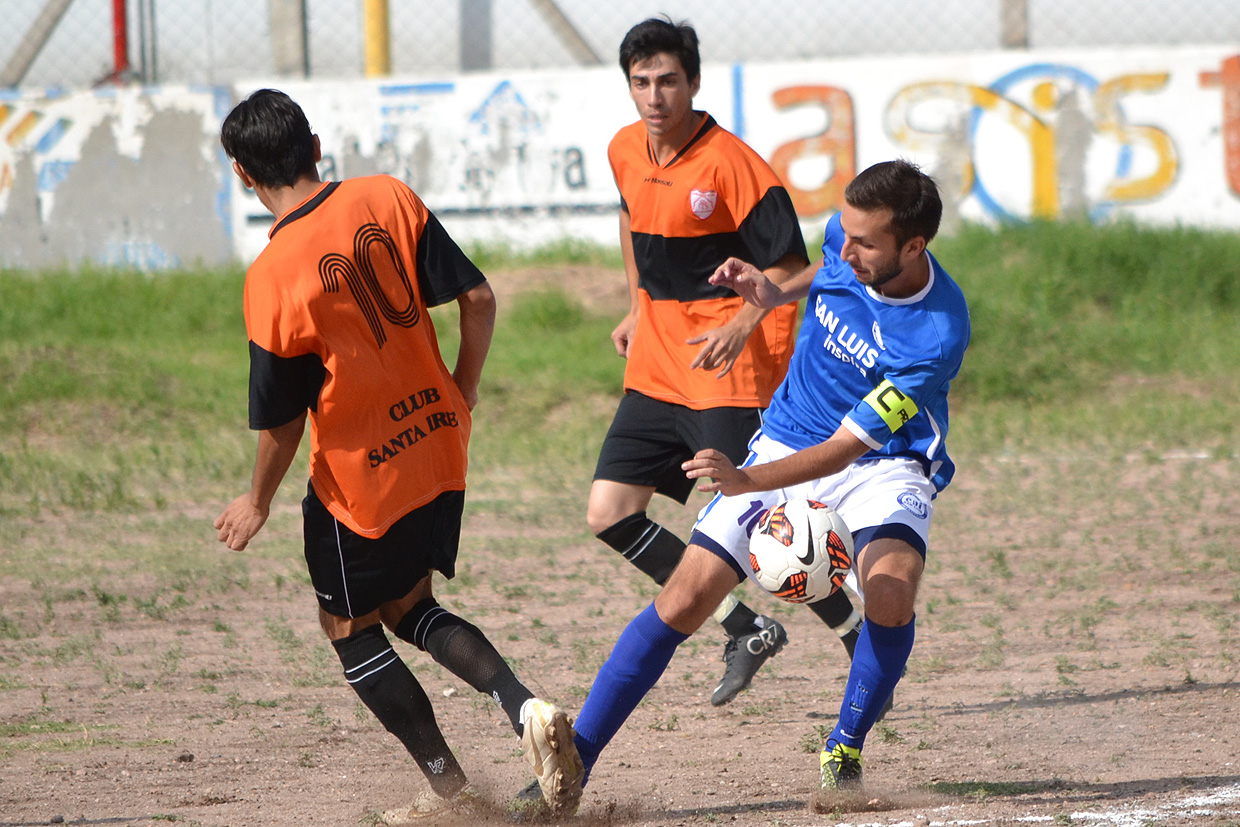 El fútbol local jugará su cuarto capítulo