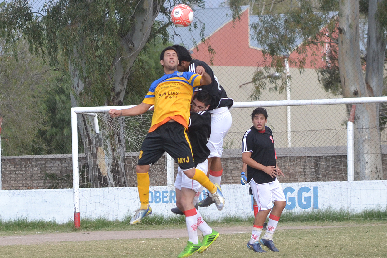 El fútbol puntano juega una nueva fecha