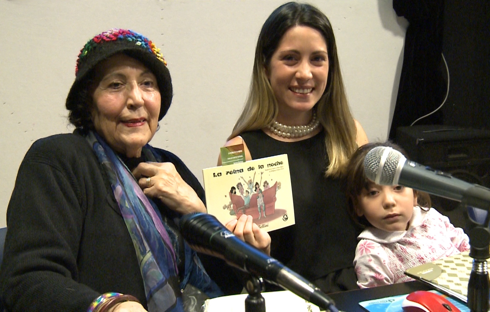 Se presentó el libro “La reina de la noche” en la Casa de San Luis